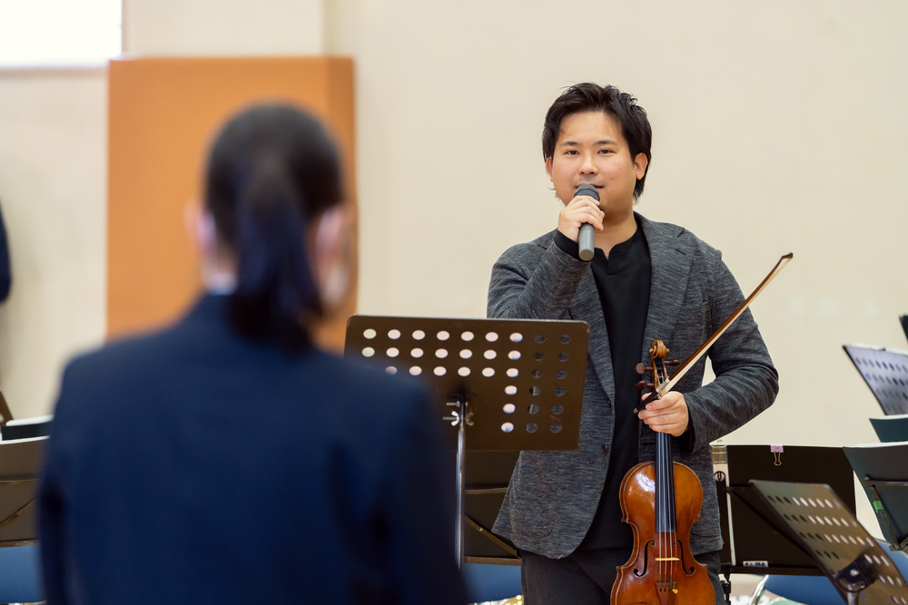 Photo: Scene from the School Concert & Lesson