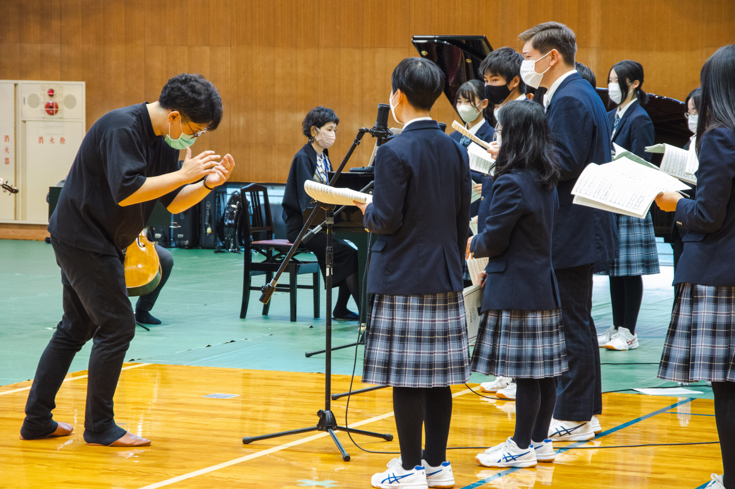 Photo: Scene from the School Concert & Lesson