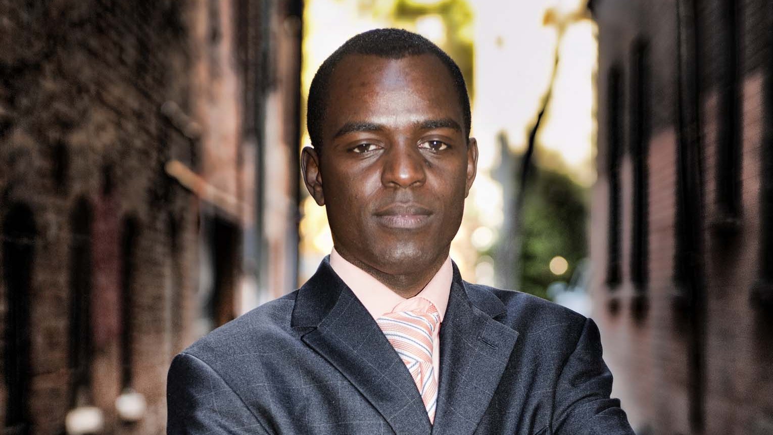 写真:フランク・ムギシャ博士