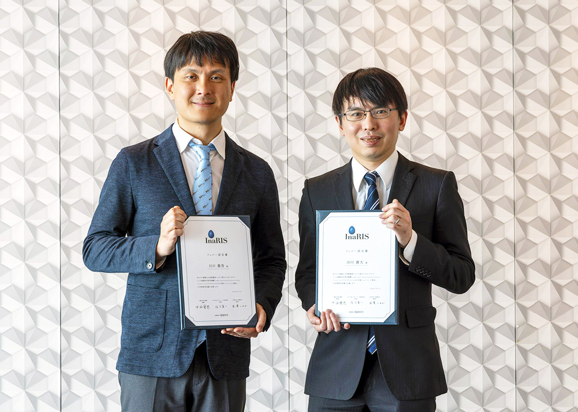 川口喬吾氏（左）と沙川貴大氏（右）